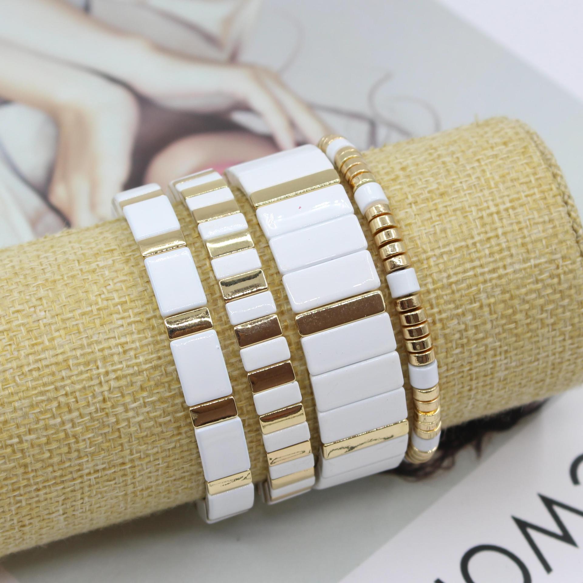 Bohemian Enamel White Cold Win - огляд і ціна Ceramic Link Bracelet