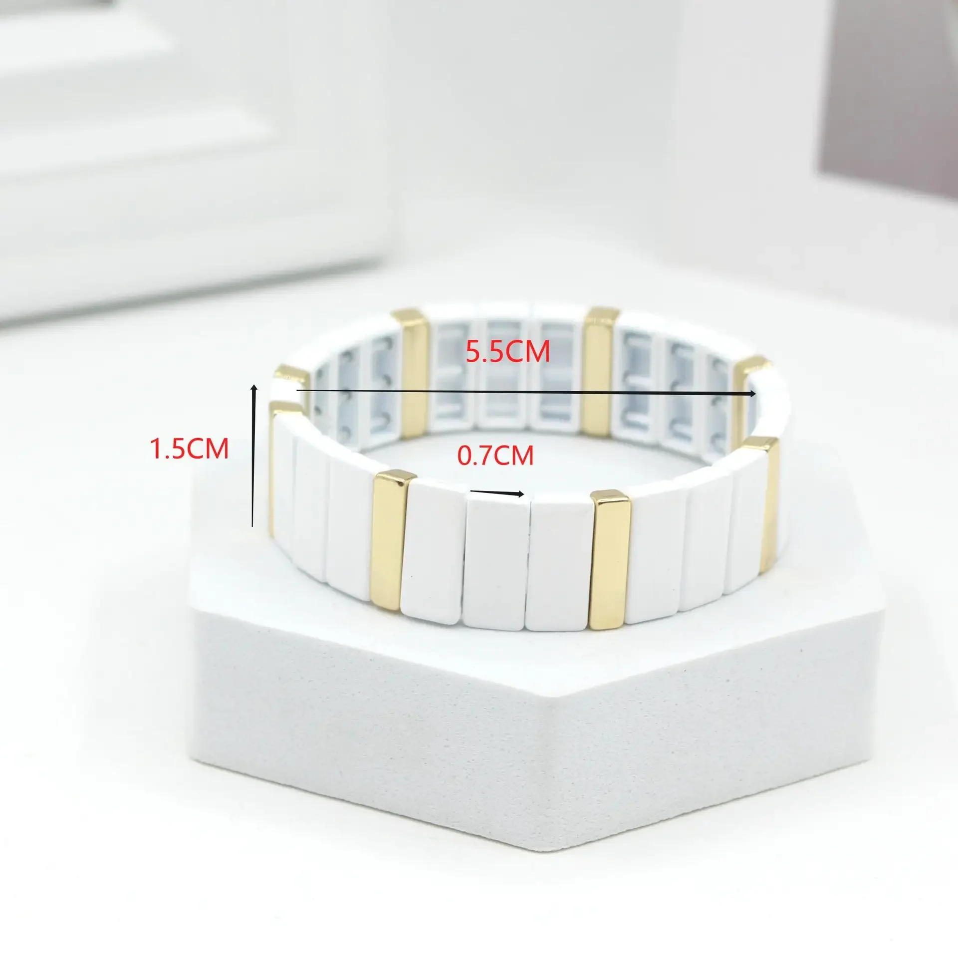 Bohemian Enamel White Cold Win - огляд і ціна Ceramic Link Bracelet